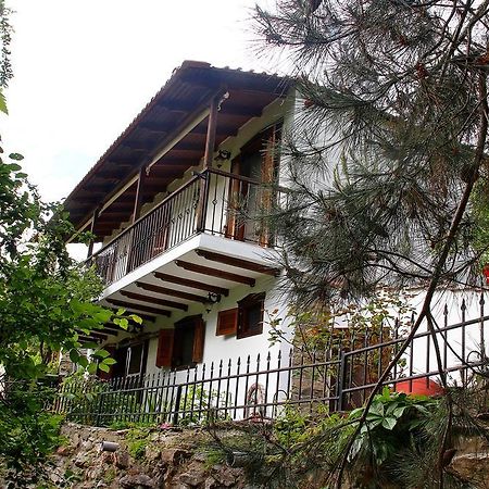 Vila Katoikia Me Ta Pitharia Prínos Exteriér fotografie